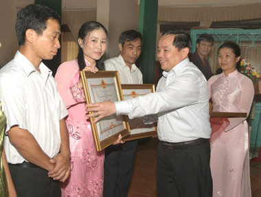 Nâng cao nhận thức và hành động của mỗi người thông qua Cuộc vận động